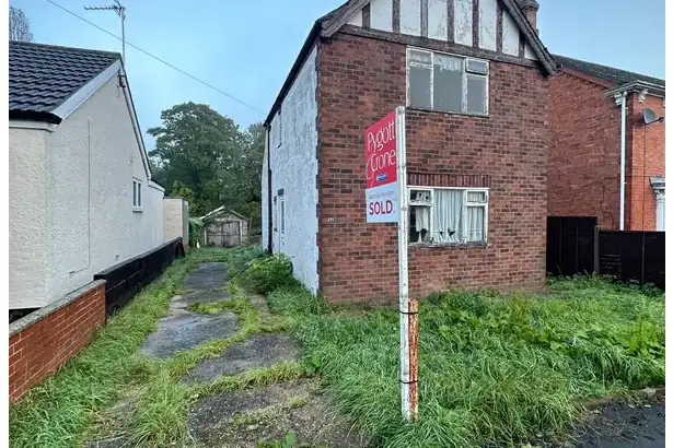 Original property on Eastfield Road photographed before the extension and renovation work began