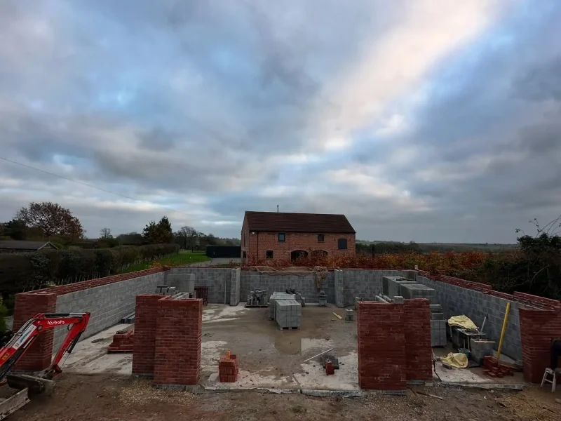 sb construction team building modern home, trusted building company in lincolnshire